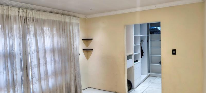 3 Bedroom Property for Sale in Protea Glen Gauteng