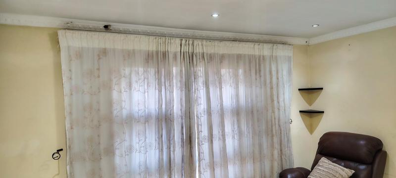 3 Bedroom Property for Sale in Protea Glen Gauteng