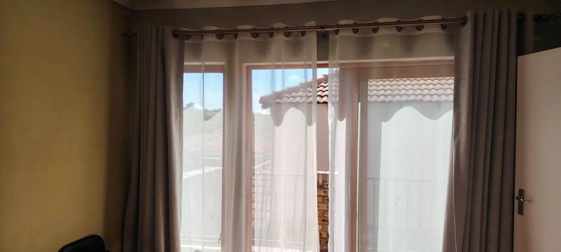 2 Bedroom Property for Sale in Willowbrook Gauteng