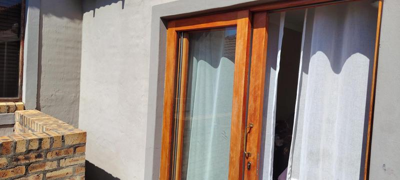 2 Bedroom Property for Sale in Willowbrook Gauteng