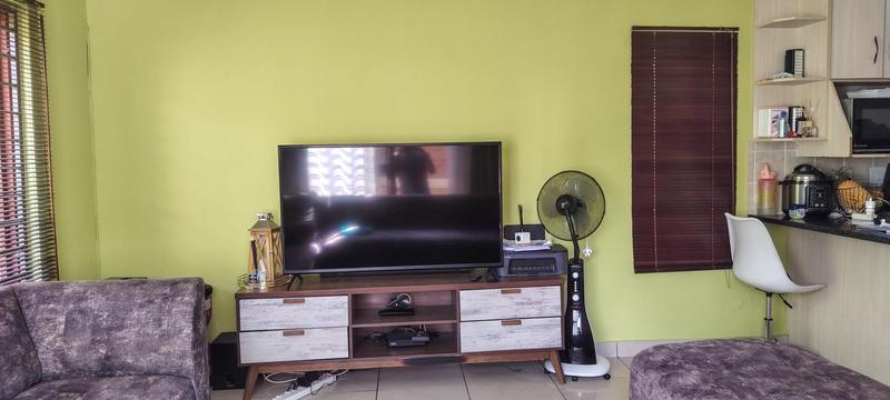 2 Bedroom Property for Sale in Willowbrook Gauteng