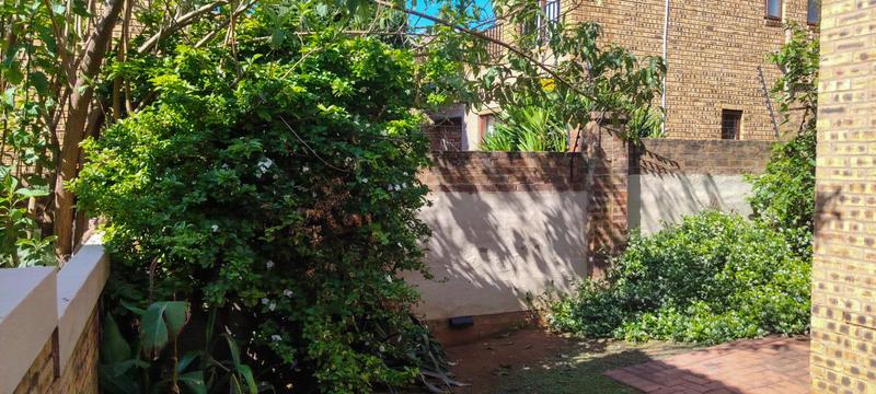 2 Bedroom Property for Sale in Willowbrook Gauteng