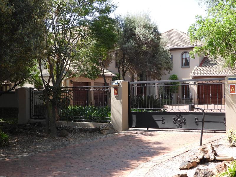 4 Bedroom Property for Sale in Cornwall Hill Gauteng