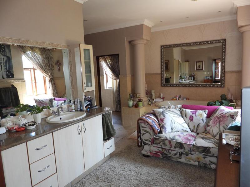 4 Bedroom Property for Sale in Cornwall Hill Gauteng