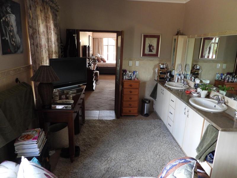 4 Bedroom Property for Sale in Cornwall Hill Gauteng