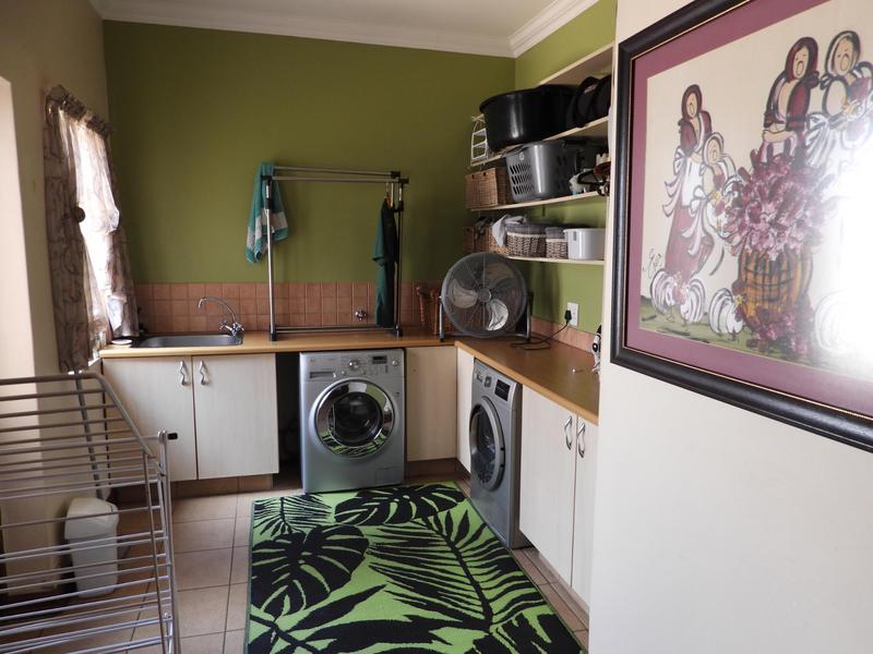4 Bedroom Property for Sale in Cornwall Hill Gauteng