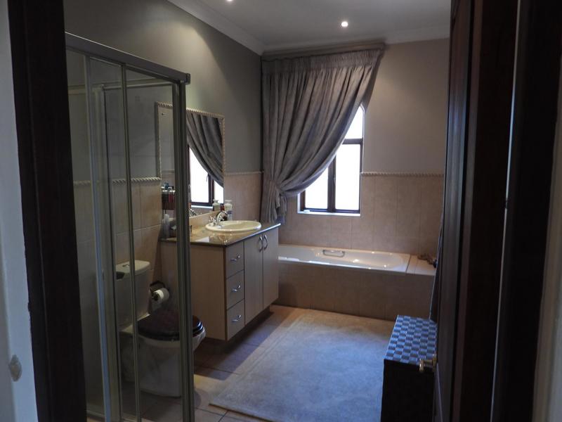 4 Bedroom Property for Sale in Cornwall Hill Gauteng