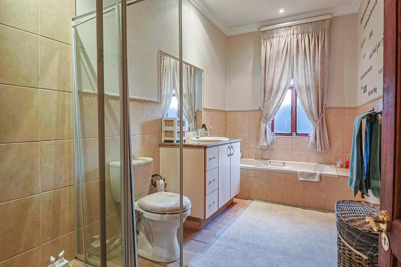 4 Bedroom Property for Sale in Cornwall Hill Gauteng