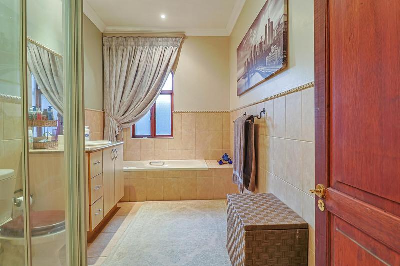 4 Bedroom Property for Sale in Cornwall Hill Gauteng