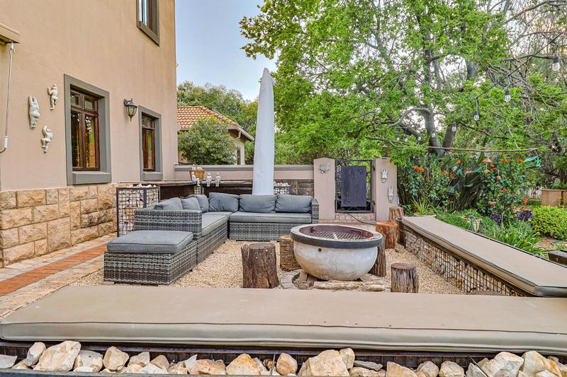 4 Bedroom Property for Sale in Cornwall Hill Gauteng