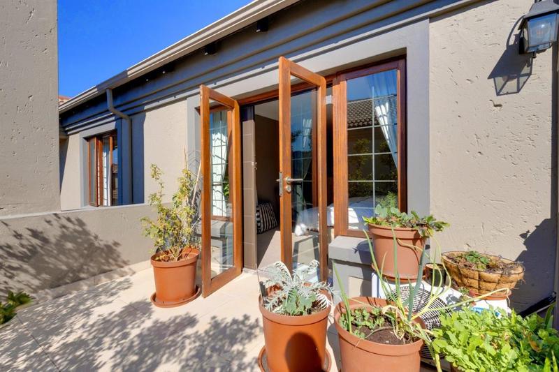 To Let 3 Bedroom Property for Rent in Bryanston Gauteng