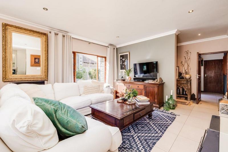 To Let 3 Bedroom Property for Rent in Bryanston Gauteng