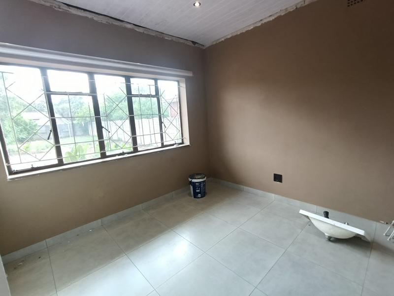 To Let 3 Bedroom Property for Rent in Strubenvale Gauteng