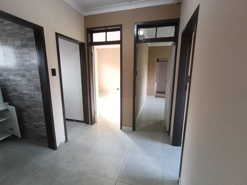 To Let 3 Bedroom Property for Rent in Strubenvale Gauteng