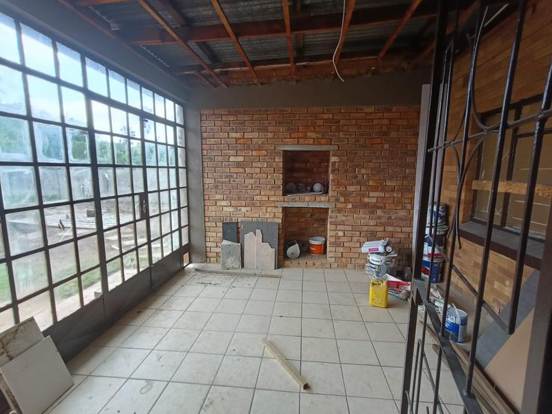 To Let 3 Bedroom Property for Rent in Strubenvale Gauteng