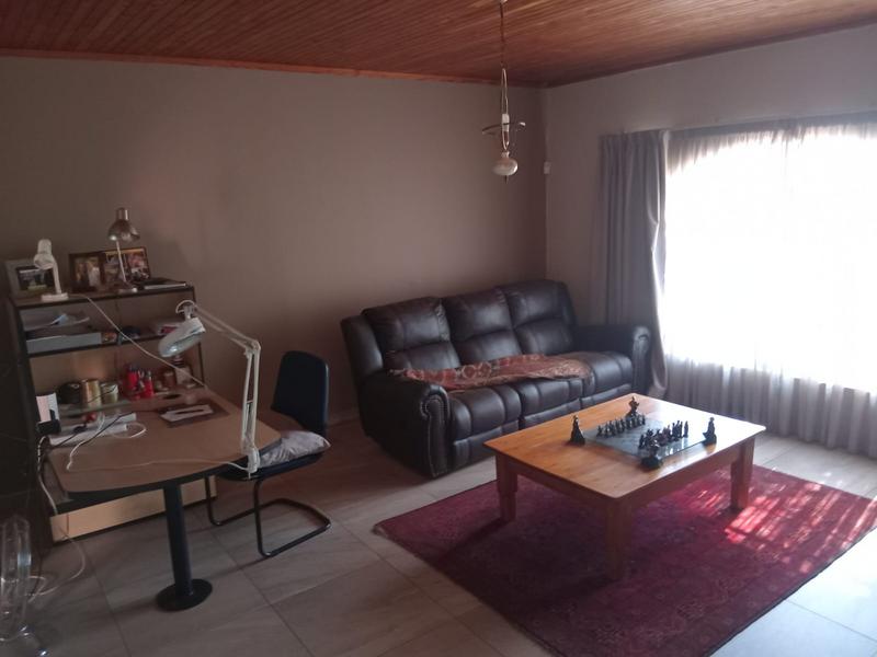 4 Bedroom Property for Sale in Eldoraigne Gauteng