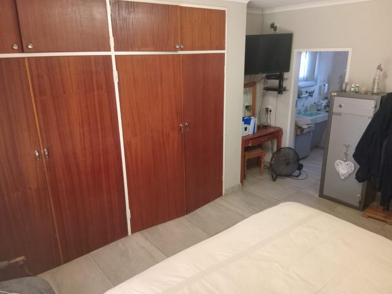 4 Bedroom Property for Sale in Eldoraigne Gauteng