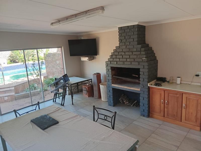 4 Bedroom Property for Sale in Eldoraigne Gauteng