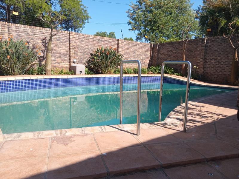 4 Bedroom Property for Sale in Eldoraigne Gauteng
