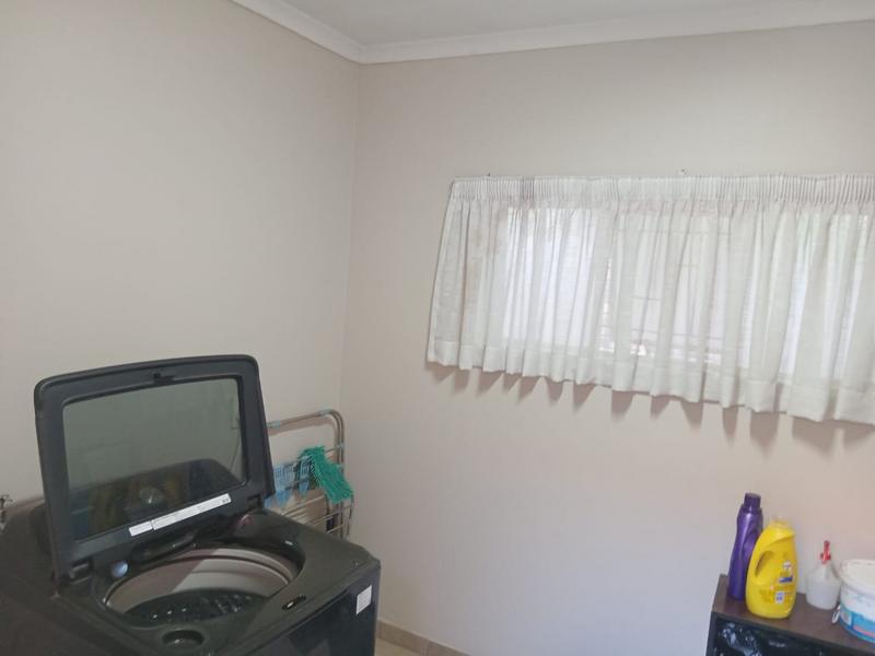 4 Bedroom Property for Sale in Eldoraigne Gauteng