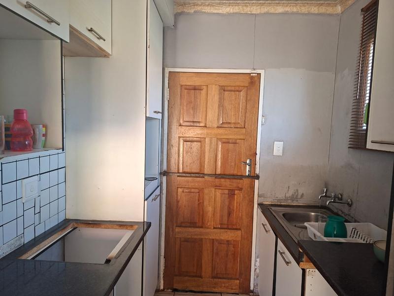 2 Bedroom Property for Sale in Protea Glen Gauteng