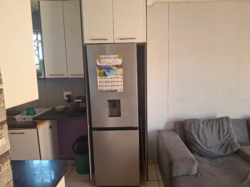 2 Bedroom Property for Sale in Protea Glen Gauteng