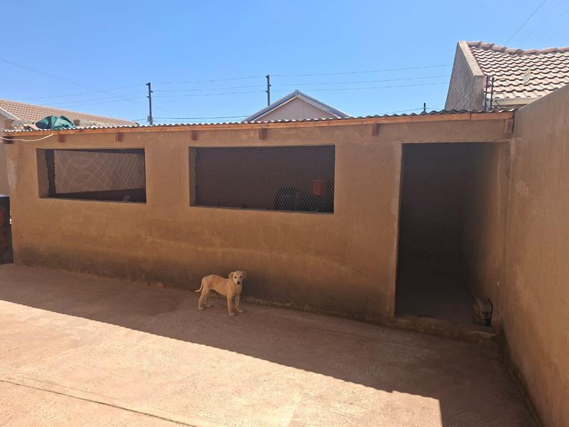 2 Bedroom Property for Sale in Protea Glen Gauteng