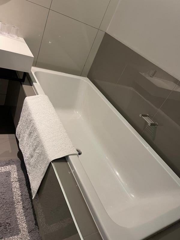 To Let 2 Bedroom Property for Rent in Sandown Gauteng