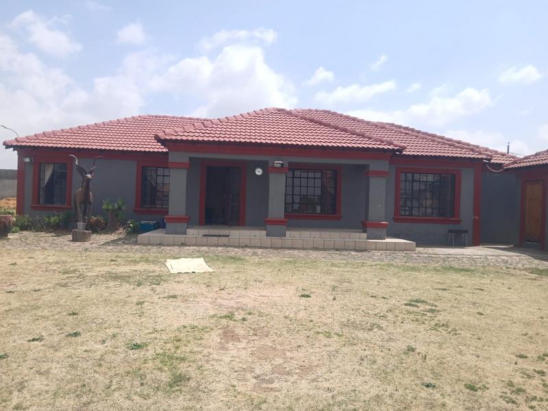 3 Bedroom Property for Sale in Eike Park Gauteng