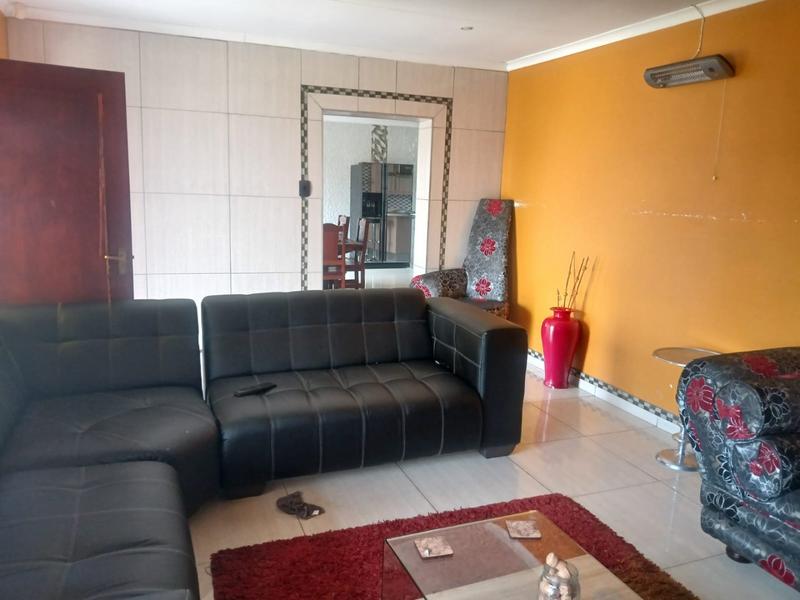 3 Bedroom Property for Sale in Eike Park Gauteng