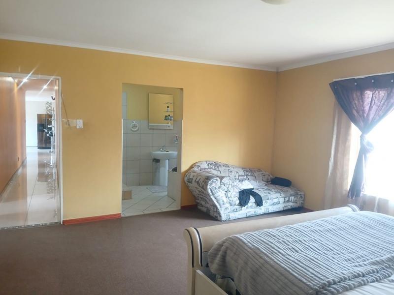 3 Bedroom Property for Sale in Eike Park Gauteng
