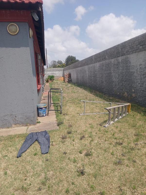 3 Bedroom Property for Sale in Eike Park Gauteng