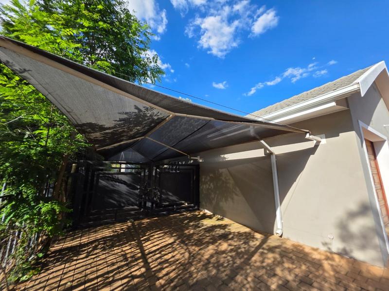 5 Bedroom Property for Sale in Greenhills Gauteng