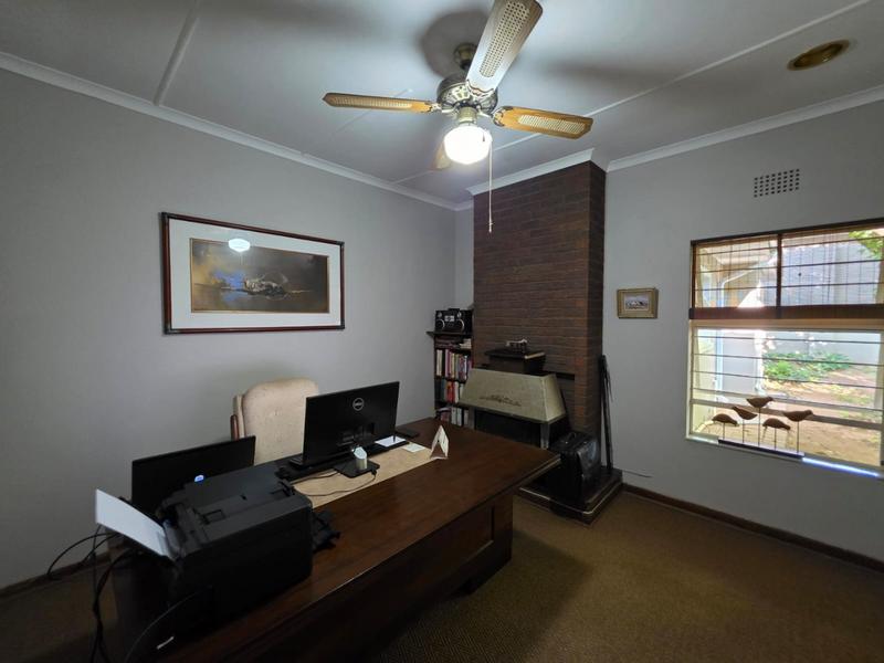 5 Bedroom Property for Sale in Greenhills Gauteng
