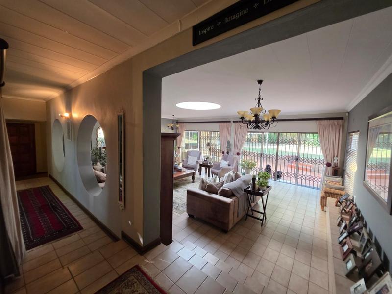 5 Bedroom Property for Sale in Greenhills Gauteng