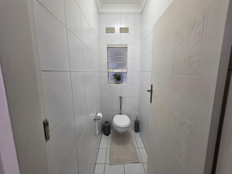 5 Bedroom Property for Sale in Greenhills Gauteng