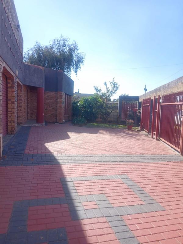 3 Bedroom Property for Sale in Randpoort Gauteng