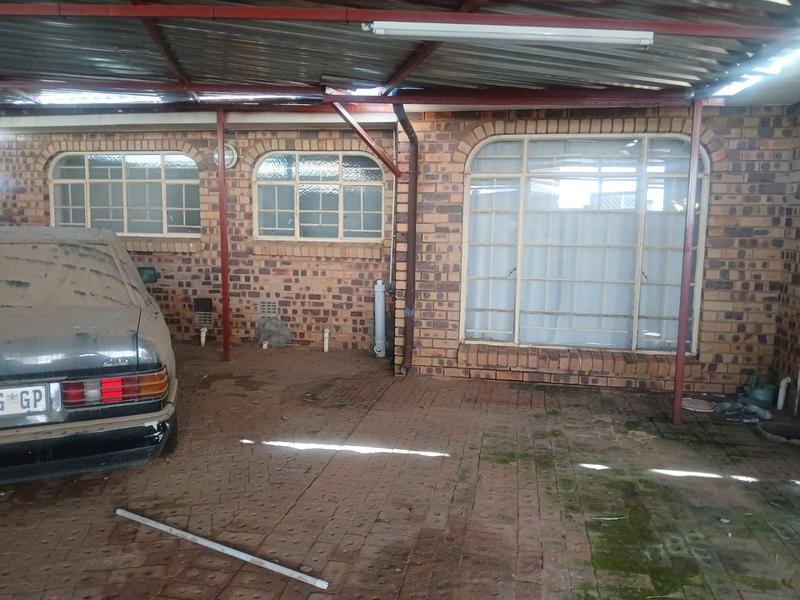 3 Bedroom Property for Sale in Randpoort Gauteng