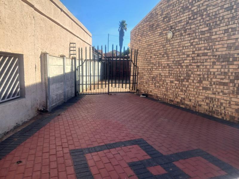 3 Bedroom Property for Sale in Randpoort Gauteng