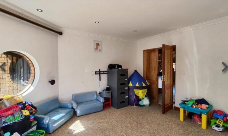 4 Bedroom Property for Sale in Meyersdal Gauteng