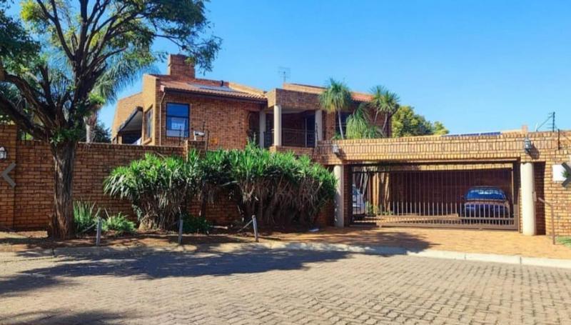 4 Bedroom Property for Sale in Meyersdal Gauteng
