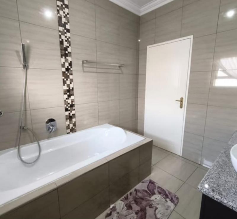 4 Bedroom Property for Sale in Meyersdal Estate Gauteng