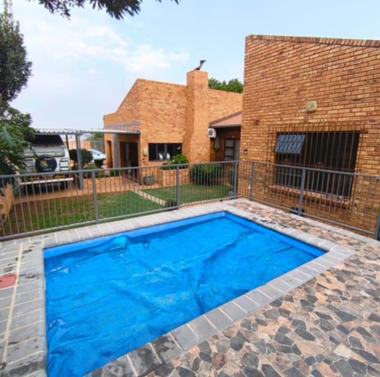 4 Bedroom Property for Sale in Meyersdal Estate Gauteng