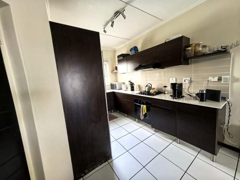 2 Bedroom Property for Sale in Greenstone Hill Gauteng