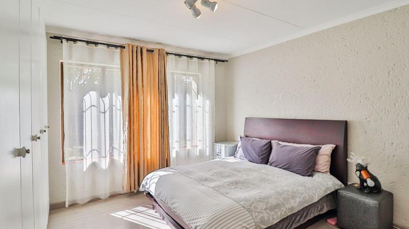 2 Bedroom Property for Sale in Bedfordview Gauteng
