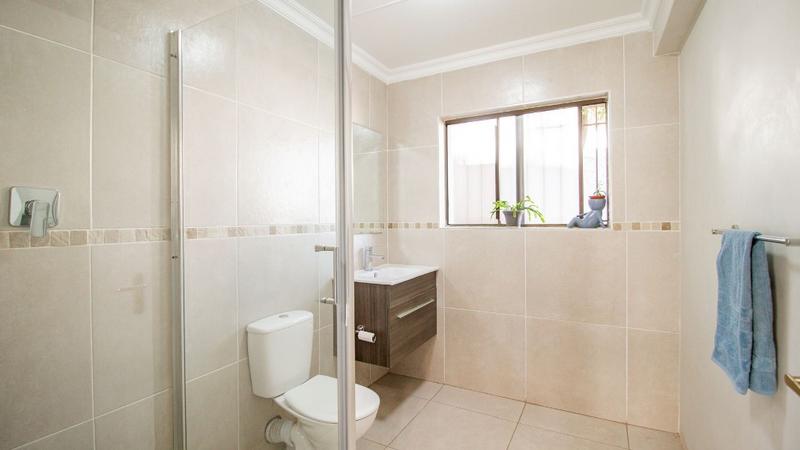 2 Bedroom Property for Sale in Bedfordview Gauteng