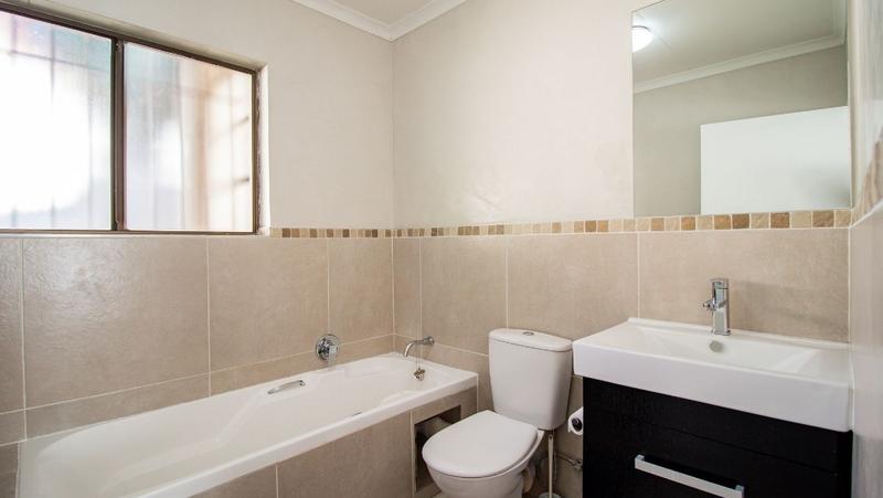 2 Bedroom Property for Sale in Bedfordview Gauteng