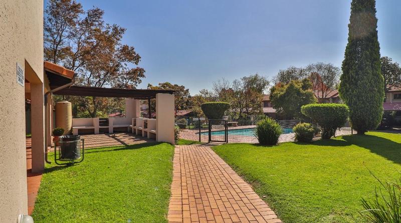 2 Bedroom Property for Sale in Bedfordview Gauteng