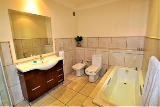 2 Bedroom Property for Sale in Bedfordview Gauteng