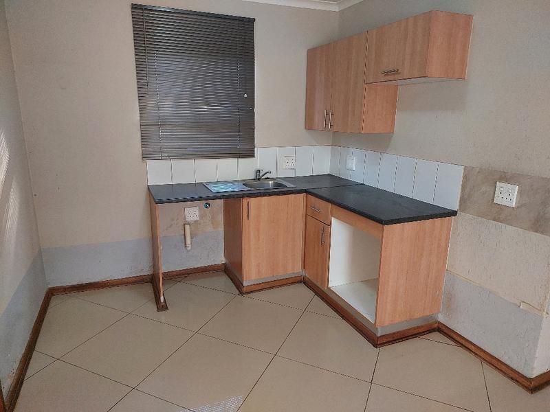 To Let 3 Bedroom Property for Rent in Windmill Park Gauteng